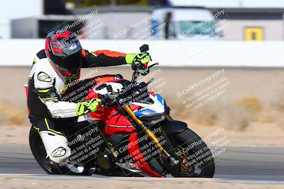 media/Jan-08-2022-SoCal Trackdays (Sat) [[1ec2777125]]/Turn 15 Inside (950am)/